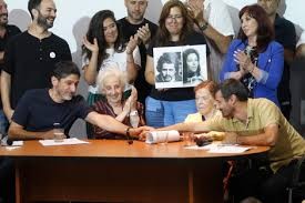 La esperanza vive: La nieta 139 recuperada por las abuelas de Plaza de Mayo.