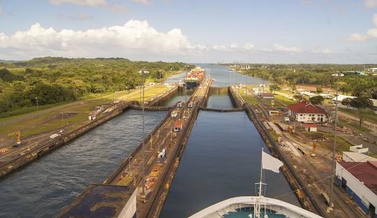 Estados Unidos anunció que sus barcos no pagarán por transitar en el Canal de Panamá