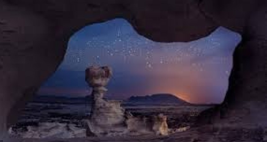 Ischigualasto con luna llena