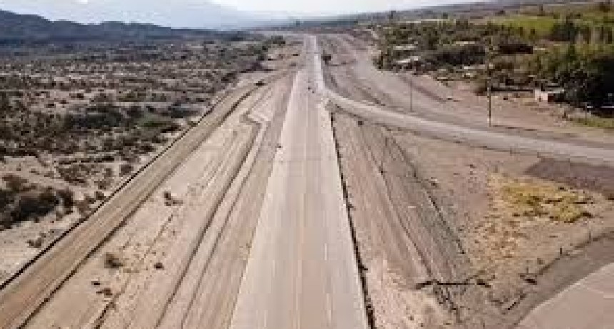 Ruta 40 paralizada: la UOCRA confirm&oacute; el despido de 95 obreros por falta de pago de Naci&oacute;n