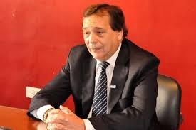 Abarca puso en duda el pago del bono de $80.000 en Albardón