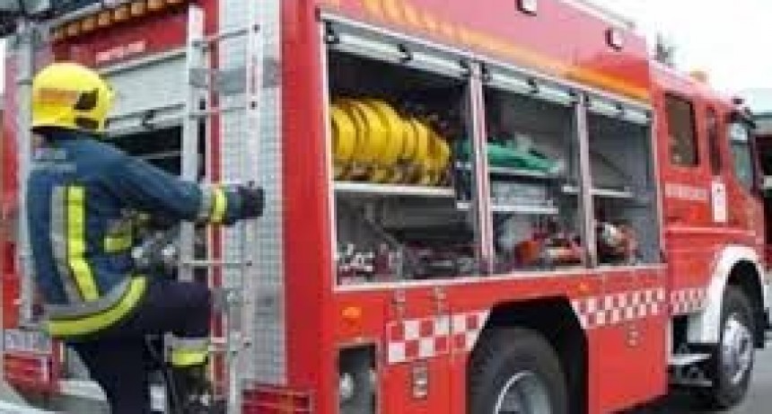 Una familia perdió todo en un incendio en Chimbas y pide ayuda desesperada