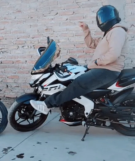  Robaron una moto en Villa San Patricio: el due&ntilde;o pide ayuda para recuperarla
