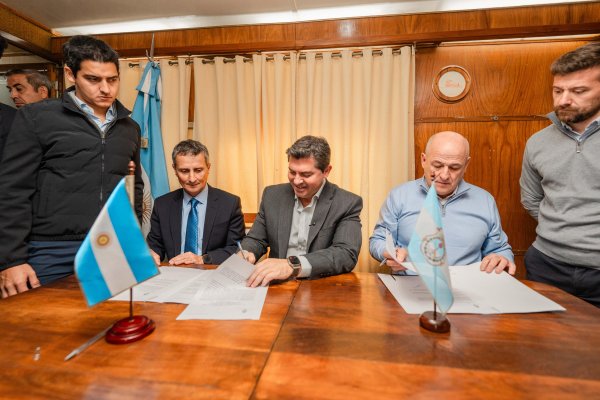Provincia y Naci&oacute;n firmaron los convenios que activan los Centros de Familia y los Centros Faro en San Juan