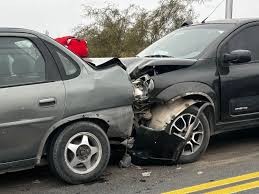 Accidente en Los Berros: Choque en Cadena Deja una Mujer Hospitalizada Tras la Nevadita Familiar