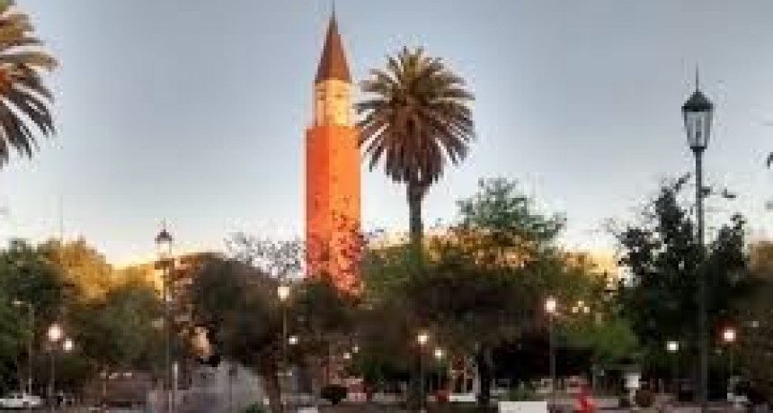 Jueves de Zonda en San Juan: viento fuerte levanta polvo y dispara temperatura a 20 °C
