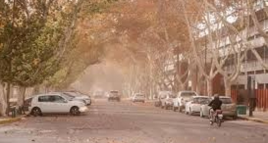 Alerta por viento fuerte y cambios de temperatura este lunes en San Juan