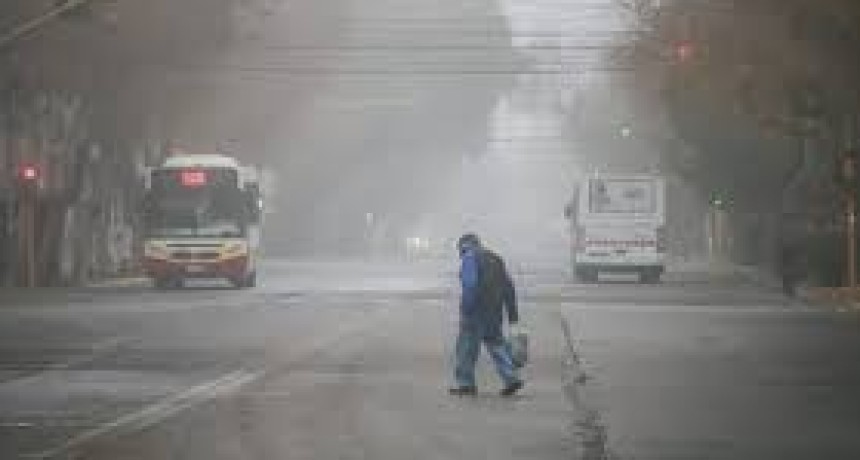 Lunes helado en San Juan: la semana arranca con 0&deg;C y alerta por neblina