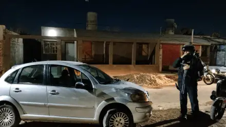 ABANDONARON EN RIVADAVIA UN AUTO ROBADO EN CHIMBAS
