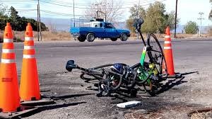 Doble Impacto Fatal: Ciclista Muere Atropellado por Camioneta y Auto en Ruta 20