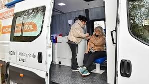 El Vacunatorio Móvil de la Plaza de Trinidad Extiende su Servicio hasta el Viernes