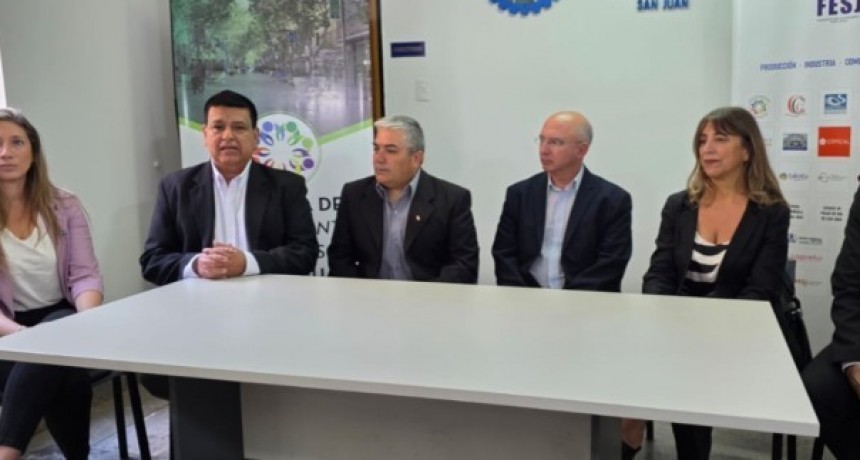 Presentaron el programa Compre en Capital y Estacione Gratis