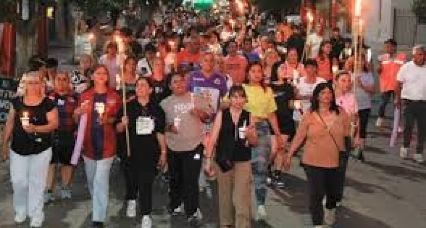 CHIMBAS LLEVÓ ADELANTE LA MARCHA DE ANTORCHAS “ILUMINANDO VIDAS