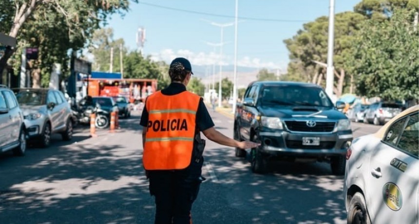 Más controles y presencia policial en San Juan por las celebraciones de Año Nuevo